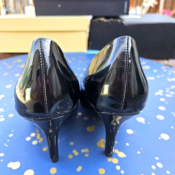 Bella Vita Define ll Black Pat Heels Shoes Women's Size 7.5 - Picture 13 of 15